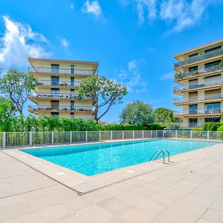 Vue Parking Clim Apartment